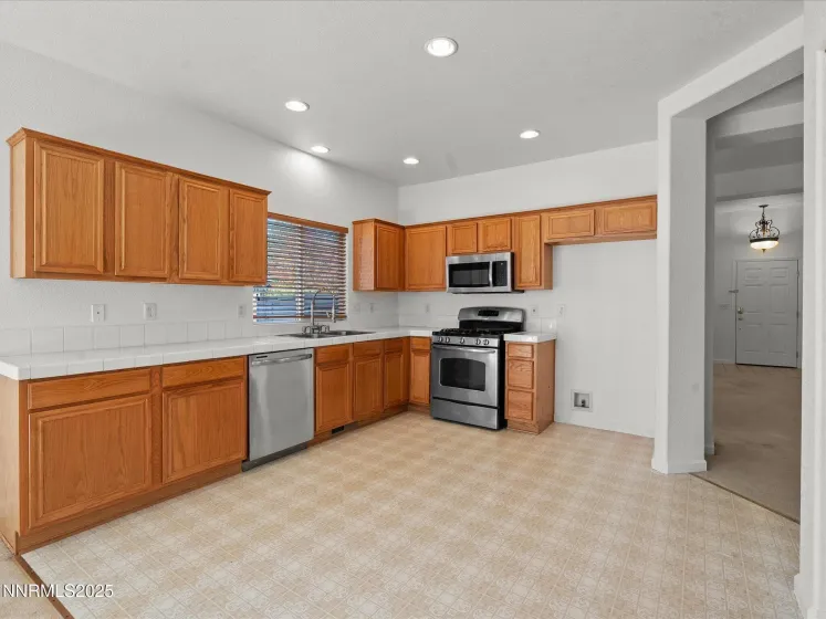 805 Sauvignon, Reno, Nevada 89506, 4 Bedrooms Bedrooms, ,2 BathroomsBathrooms,Residential,Residential,Sauvignon,250057159