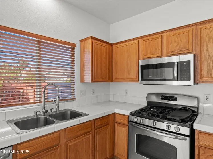 805 Sauvignon, Reno, Nevada 89506, 4 Bedrooms Bedrooms, ,2 BathroomsBathrooms,Residential,Residential,Sauvignon,250057159