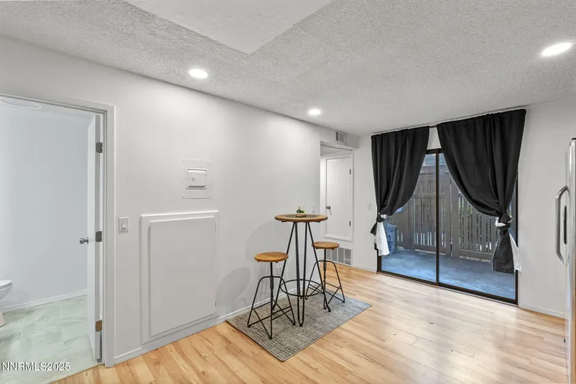 4690 Rio Poco, Reno, Nevada 89502, 2 Bedrooms Bedrooms, ,2 BathroomsBathrooms,Residential,Residential,Rio Poco,250057160