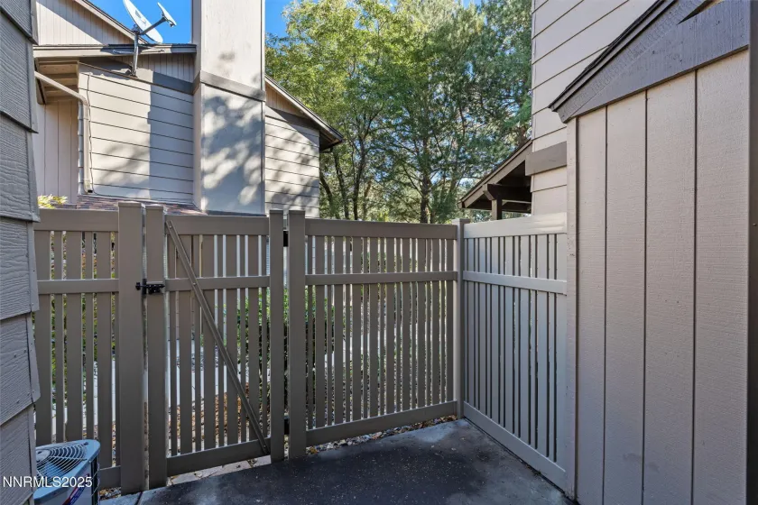 4690 Rio Poco, Reno, Nevada 89502, 2 Bedrooms Bedrooms, ,2 BathroomsBathrooms,Residential,Residential,Rio Poco,250057160