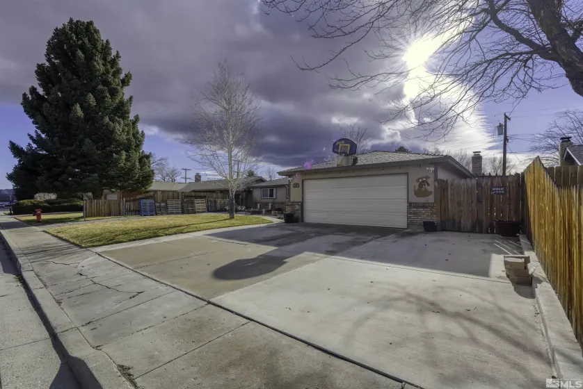 601 Adaline, Carson City, Nevada 89703, 4 Bedrooms Bedrooms, ,2 BathroomsBathrooms,Residential,Residential,Adaline,250000019