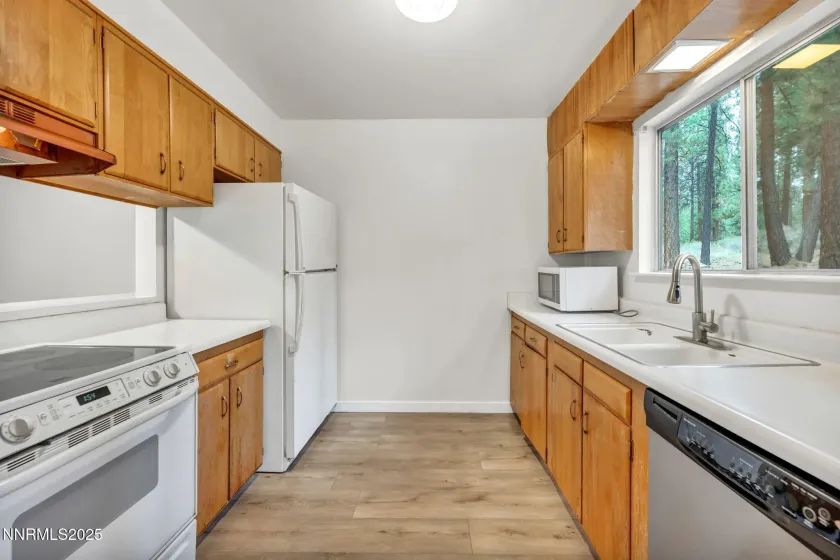 450 Mcfaul, Zephyr Cove, Nevada 89448, 2 Bedrooms Bedrooms, ,2 BathroomsBathrooms,Residential,Residential,Mcfaul,250057162