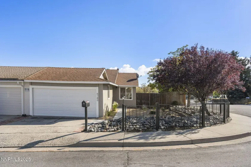 6780 Flower, Reno, Nevada 89506, 3 Bedrooms Bedrooms, ,2 BathroomsBathrooms,Residential,Residential,Flower,250057168