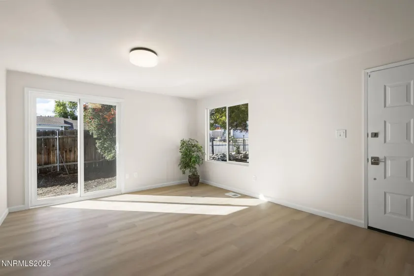 6780 Flower, Reno, Nevada 89506, 3 Bedrooms Bedrooms, ,2 BathroomsBathrooms,Residential,Residential,Flower,250057168