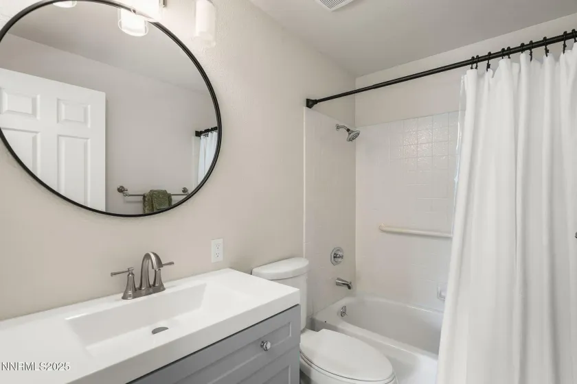 6780 Flower, Reno, Nevada 89506, 3 Bedrooms Bedrooms, ,2 BathroomsBathrooms,Residential,Residential,Flower,250057168