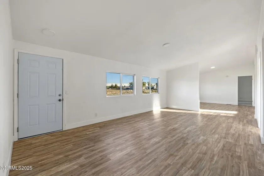 230 Medgar, Reno, Nevada 89506, 4 Bedrooms Bedrooms, ,2 BathroomsBathrooms,Residential,Residential,Medgar,250057170