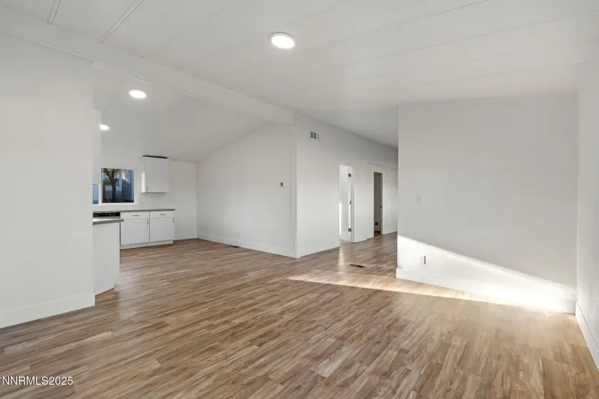 230 Medgar, Reno, Nevada 89506, 4 Bedrooms Bedrooms, ,2 BathroomsBathrooms,Residential,Residential,Medgar,250057170