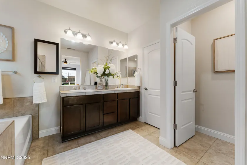 1212 Mallard Crest, Sparks, Nevada 89441, 2 Bedrooms Bedrooms, ,2 BathroomsBathrooms,Residential,Residential,Mallard Crest,250057179