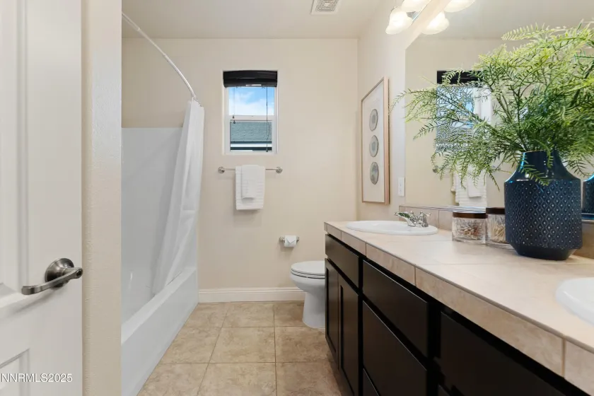 1212 Mallard Crest, Sparks, Nevada 89441, 2 Bedrooms Bedrooms, ,2 BathroomsBathrooms,Residential,Residential,Mallard Crest,250057179