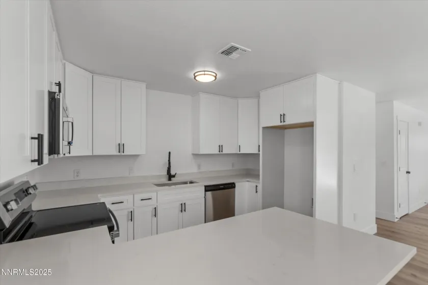 15205 Red Rock, Reno, Nevada 89508, 3 Bedrooms Bedrooms, ,2 BathroomsBathrooms,Residential,Residential,Red Rock,250057180