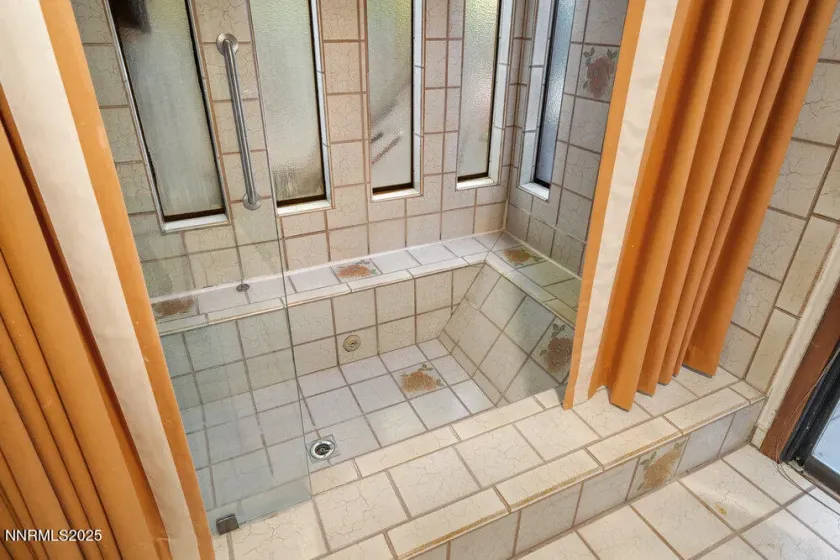 3355 Markridge, Reno, Nevada 89509, 4 Bedrooms Bedrooms, ,3 BathroomsBathrooms,Residential,Residential,Markridge,250057134