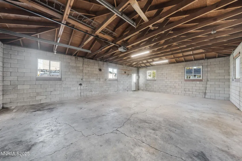DETACHED 4 CAR GARAGE