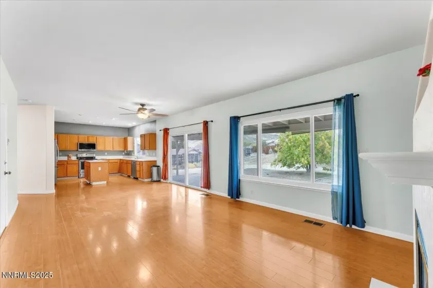 6631 Chula Vista, Sparks, Nevada 89436, 4 Bedrooms Bedrooms, ,3 BathroomsBathrooms,Residential,Residential,Chula Vista,250057158