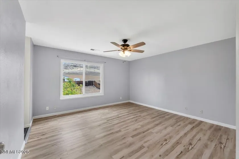 6631 Chula Vista, Sparks, Nevada 89436, 4 Bedrooms Bedrooms, ,3 BathroomsBathrooms,Residential,Residential,Chula Vista,250057158