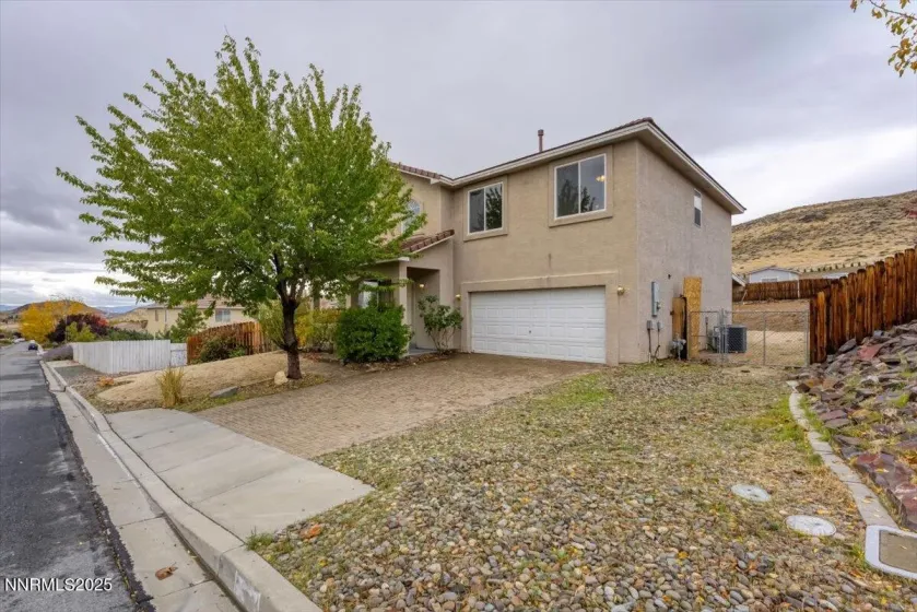 6631 Chula Vista, Sparks, Nevada 89436, 4 Bedrooms Bedrooms, ,3 BathroomsBathrooms,Residential,Residential,Chula Vista,250057158