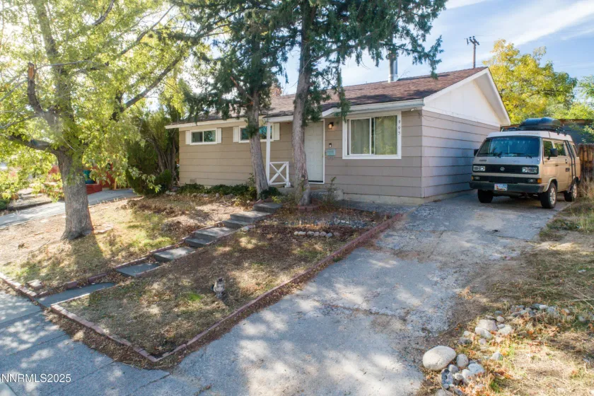 995 Beldon, Reno, Nevada 89503, 3 Bedrooms Bedrooms, ,1 BathroomBathrooms,Residential,Residential,Beldon,250057182