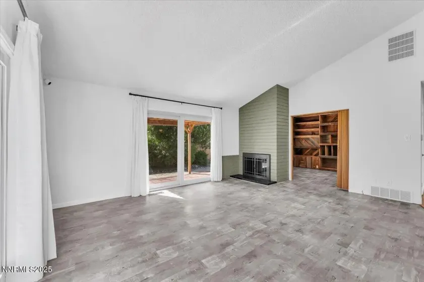 1835 Van Ness, Reno, Nevada 89503, 4 Bedrooms Bedrooms, ,2 BathroomsBathrooms,Residential,Residential,Van Ness,250057181