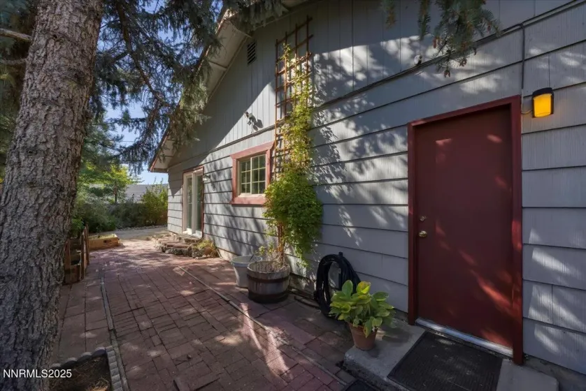 1835 Van Ness, Reno, Nevada 89503, 4 Bedrooms Bedrooms, ,2 BathroomsBathrooms,Residential,Residential,Van Ness,250057181