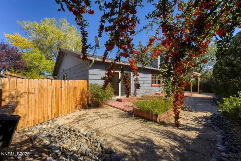 1835 Van Ness, Reno, Nevada 89503, 4 Bedrooms Bedrooms, ,2 BathroomsBathrooms,Residential,Residential,Van Ness,250057181