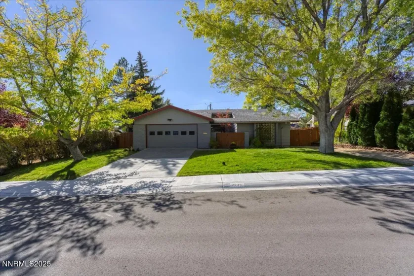 1835 Van Ness, Reno, Nevada 89503, 4 Bedrooms Bedrooms, ,2 BathroomsBathrooms,Residential,Residential,Van Ness,250057181