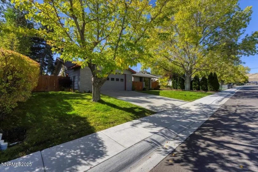 1835 Van Ness, Reno, Nevada 89503, 4 Bedrooms Bedrooms, ,2 BathroomsBathrooms,Residential,Residential,Van Ness,250057181