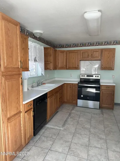 153 California, Tonopah, Nevada 89049, 3 Bedrooms Bedrooms, ,2 BathroomsBathrooms,Residential,Residential,California,250057183