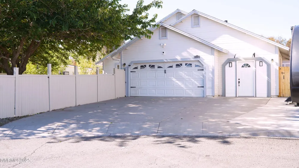 6667 April, Sparks, Nevada 89436, 3 Bedrooms Bedrooms, ,2 BathroomsBathrooms,Residential,Residential,April,250057198