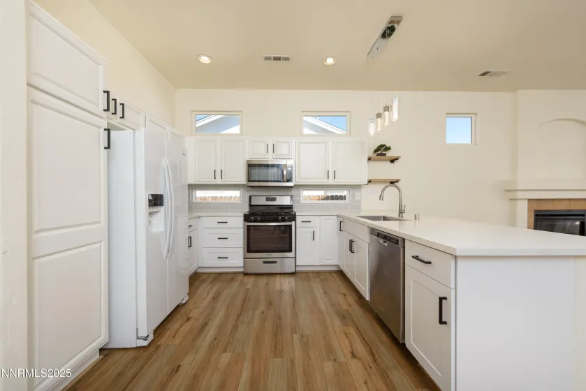 608 Westwinds, Dayton, Nevada 89403, 3 Bedrooms Bedrooms, ,2 BathroomsBathrooms,Residential,Residential,Westwinds,250057205