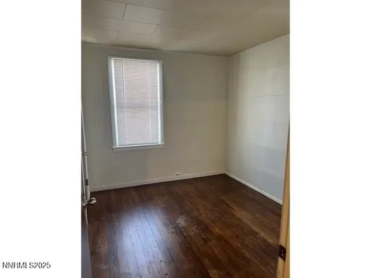 574 D, Hawthorne, Nevada 89415, 5 Bedrooms Bedrooms, ,2 BathroomsBathrooms,Residential,Residential,D,250057212