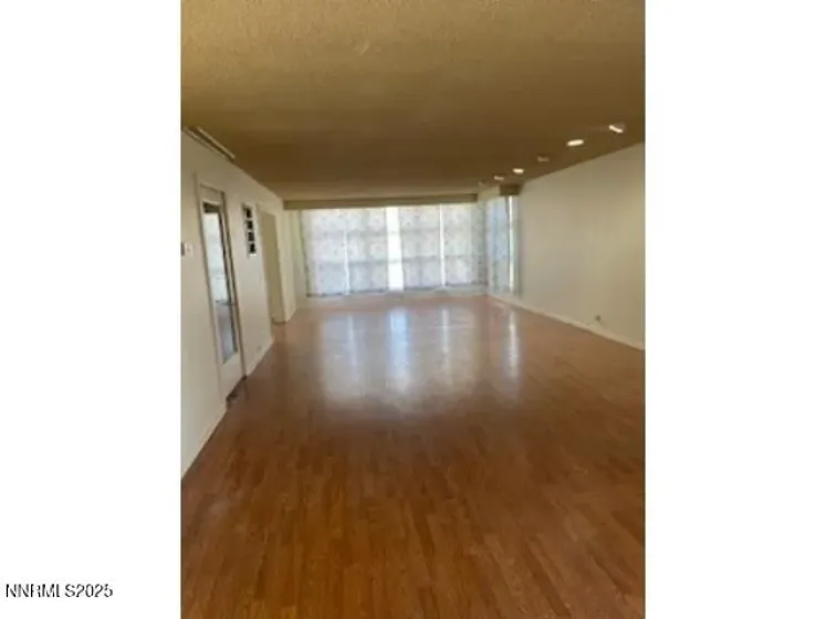 574 D, Hawthorne, Nevada 89415, 5 Bedrooms Bedrooms, ,2 BathroomsBathrooms,Residential,Residential,D,250057212
