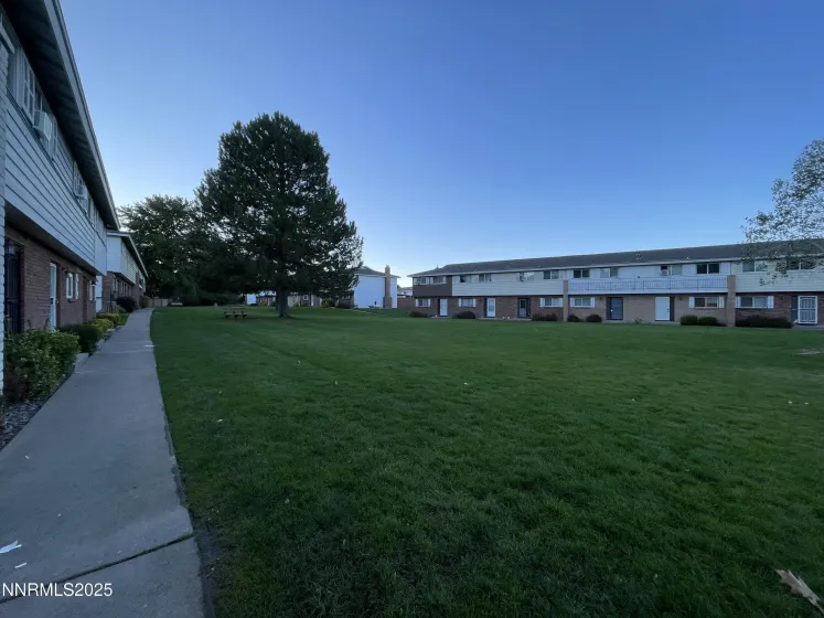618 Smithridge, Reno, Nevada 89502, 3 Bedrooms Bedrooms, ,2 BathroomsBathrooms,Residential,Residential,Smithridge,250057199
