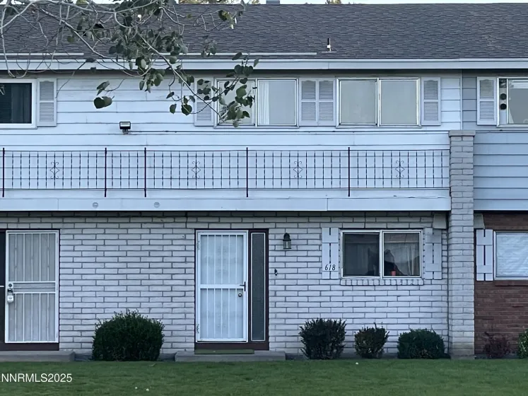 618 Smithridge, Reno, Nevada 89502, 3 Bedrooms Bedrooms, ,2 BathroomsBathrooms,Residential,Residential,Smithridge,250057199