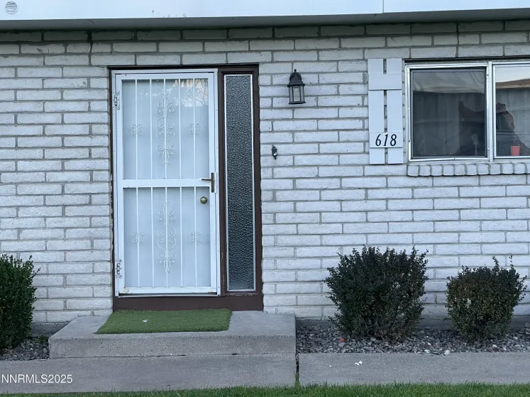 618 Smithridge, Reno, Nevada 89502, 3 Bedrooms Bedrooms, ,2 BathroomsBathrooms,Residential,Residential,Smithridge,250057199