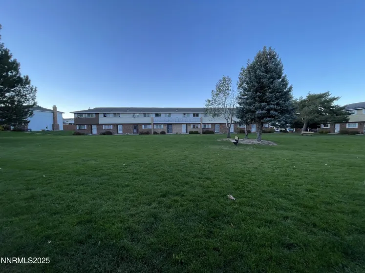 618 Smithridge, Reno, Nevada 89502, 3 Bedrooms Bedrooms, ,2 BathroomsBathrooms,Residential,Residential,Smithridge,250057199