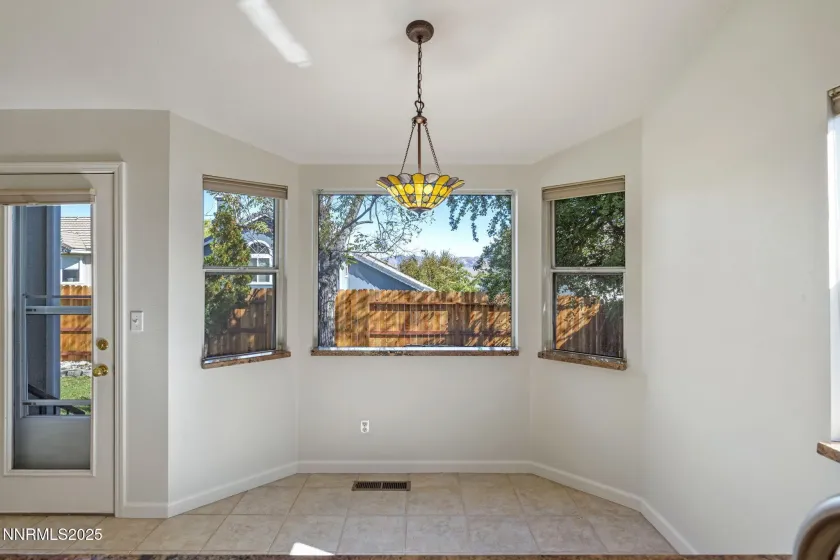 949 Wheatland, Reno, Nevada 89511, 3 Bedrooms Bedrooms, ,2 BathroomsBathrooms,Residential,Residential,Wheatland,250057187