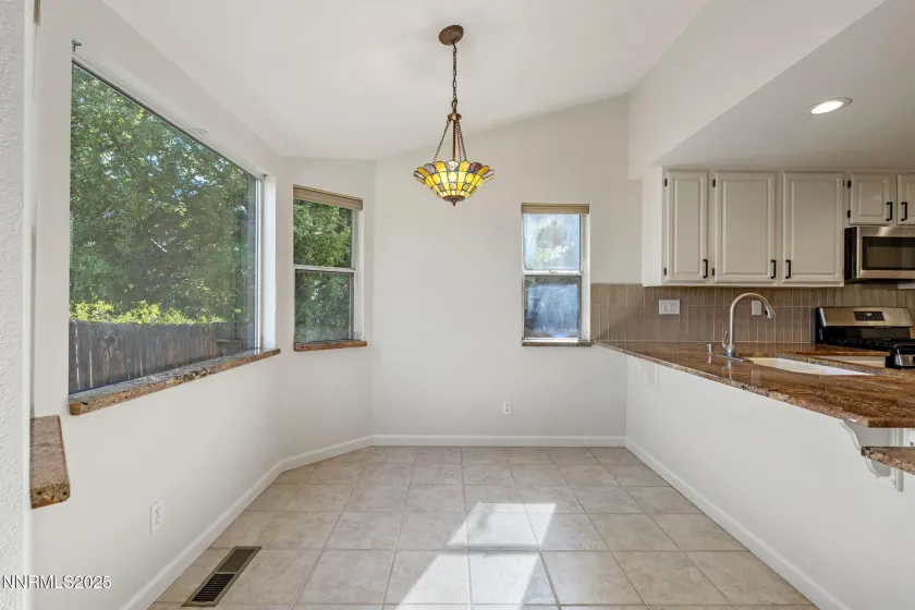 949 Wheatland, Reno, Nevada 89511, 3 Bedrooms Bedrooms, ,2 BathroomsBathrooms,Residential,Residential,Wheatland,250057187