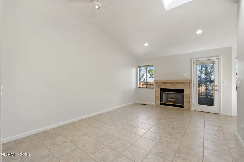 949 Wheatland, Reno, Nevada 89511, 3 Bedrooms Bedrooms, ,2 BathroomsBathrooms,Residential,Residential,Wheatland,250057187