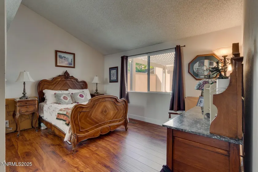390 Riverview, Reno, Nevada 89509, 3 Bedrooms Bedrooms, ,2 BathroomsBathrooms,Residential,Residential,Riverview,250057213