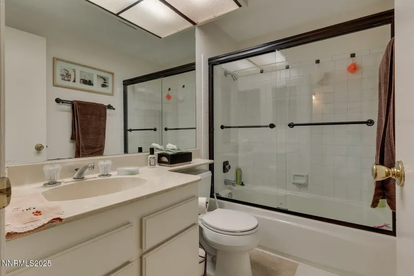 390 Riverview, Reno, Nevada 89509, 3 Bedrooms Bedrooms, ,2 BathroomsBathrooms,Residential,Residential,Riverview,250057213