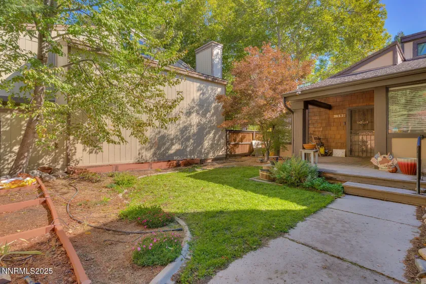390 Riverview, Reno, Nevada 89509, 3 Bedrooms Bedrooms, ,2 BathroomsBathrooms,Residential,Residential,Riverview,250057213