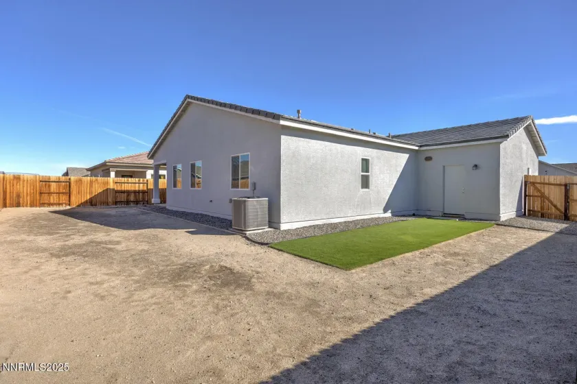 775 Karry, Fallon, Nevada 89406, 3 Bedrooms Bedrooms, ,2 BathroomsBathrooms,Residential,Residential,Karry,250057215