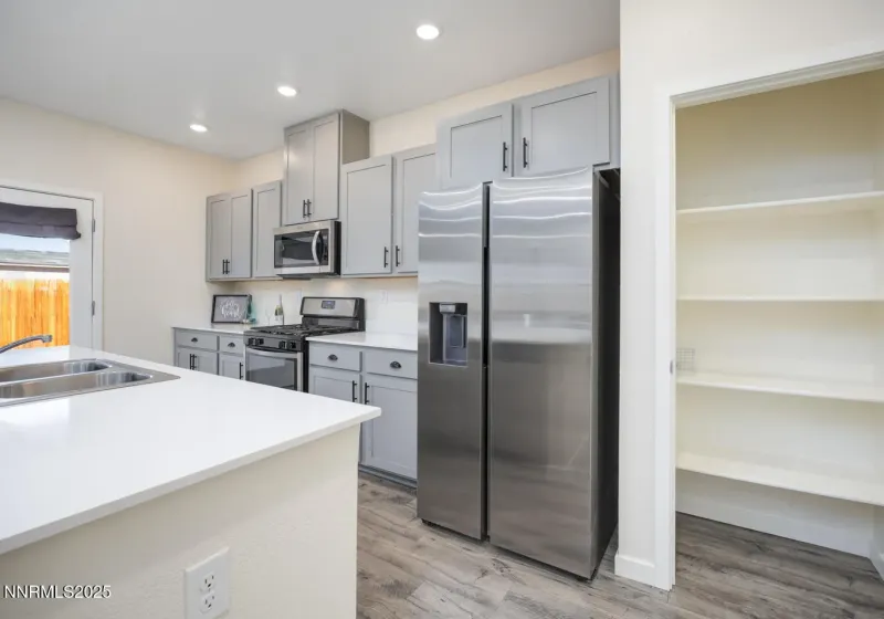 775 Karry, Fallon, Nevada 89406, 3 Bedrooms Bedrooms, ,2 BathroomsBathrooms,Residential,Residential,Karry,250057215