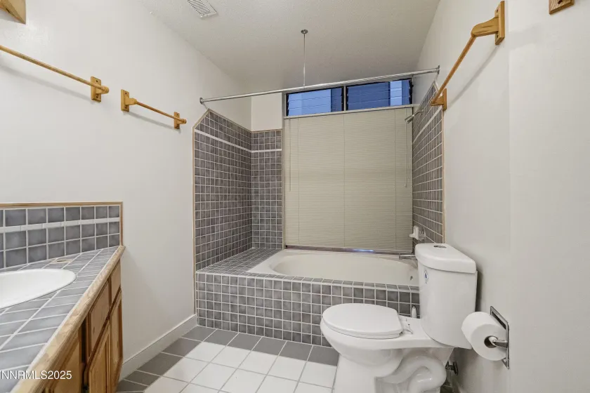 997 Aspen Grove, Minden, Nevada 89423, 2 Bedrooms Bedrooms, ,2 BathroomsBathrooms,Residential,Residential,Aspen Grove,250057216