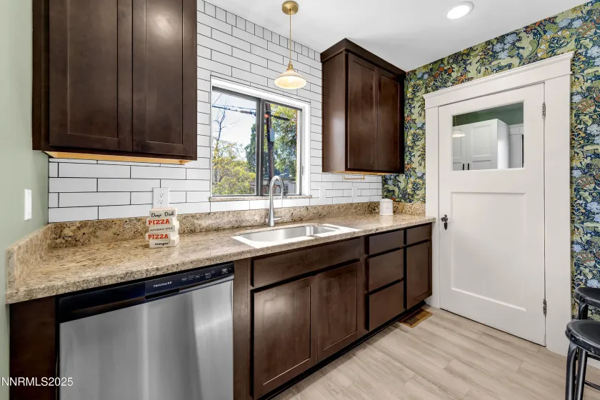 423 Wheeler, Reno, Nevada 89502, 2 Bedrooms Bedrooms, ,1 BathroomBathrooms,Residential,Residential,Wheeler,250057218