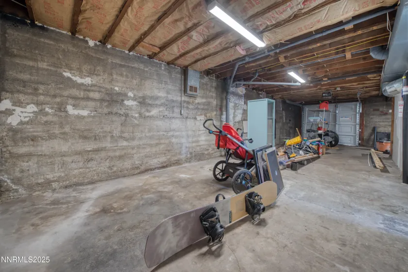 423 Wheeler, Reno, Nevada 89502, 2 Bedrooms Bedrooms, ,1 BathroomBathrooms,Residential,Residential,Wheeler,250057218
