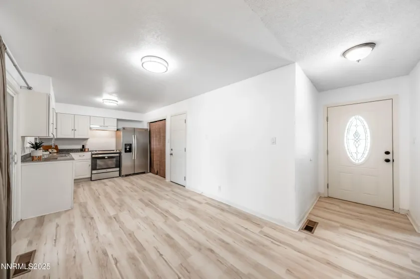 465 Lenwood Drive, Sparks, Nevada 89431, 3 Bedrooms Bedrooms, ,2 BathroomsBathrooms,Residential,Residential,Lenwood Drive,250054224