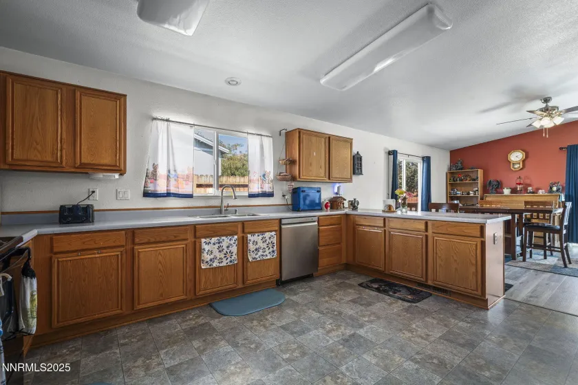 18260 Alderwood, Reno, Nevada 89508, 3 Bedrooms Bedrooms, ,2 BathroomsBathrooms,Residential,Residential,Alderwood,250056027