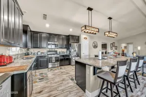 7262 Lacerta, Sparks, Nevada 89436, 4 Bedrooms Bedrooms, ,3 BathroomsBathrooms,Residential,Residential,Lacerta,250057224