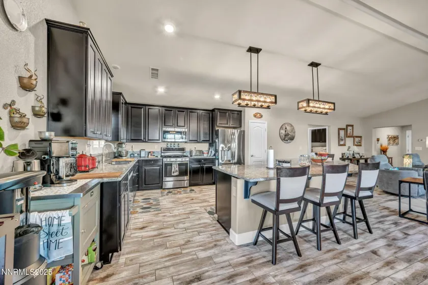 7262 Lacerta, Sparks, Nevada 89436, 4 Bedrooms Bedrooms, ,3 BathroomsBathrooms,Residential,Residential,Lacerta,250057224