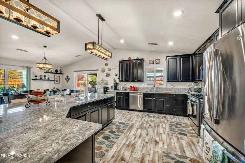 7262 Lacerta, Sparks, Nevada 89436, 4 Bedrooms Bedrooms, ,3 BathroomsBathrooms,Residential,Residential,Lacerta,250057224
